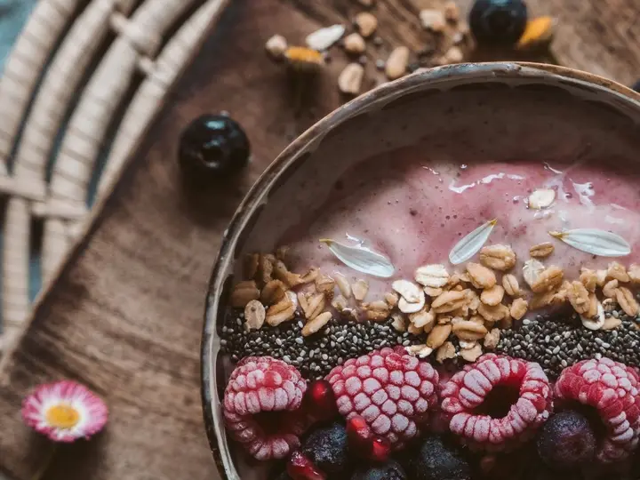 Açaí Bowl de Frutos Rojos & Granola