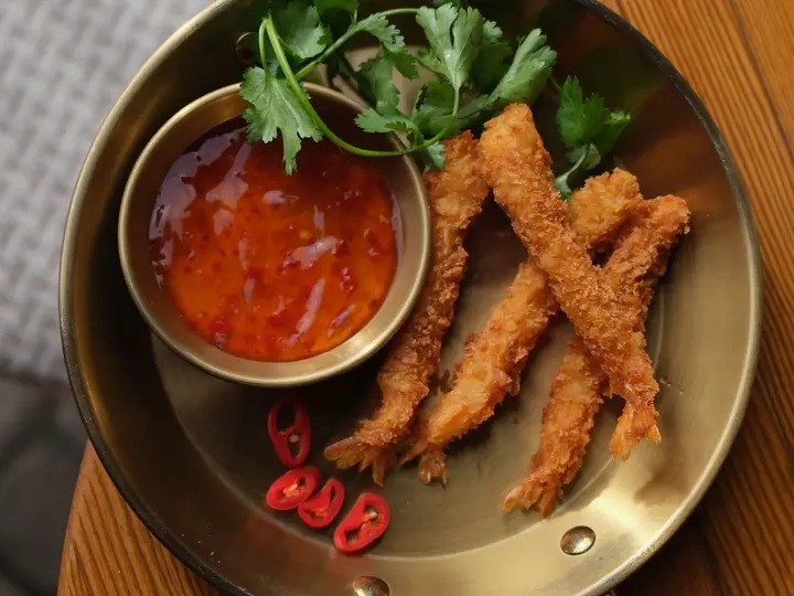 Camarones Crocantes con Salsa Picante