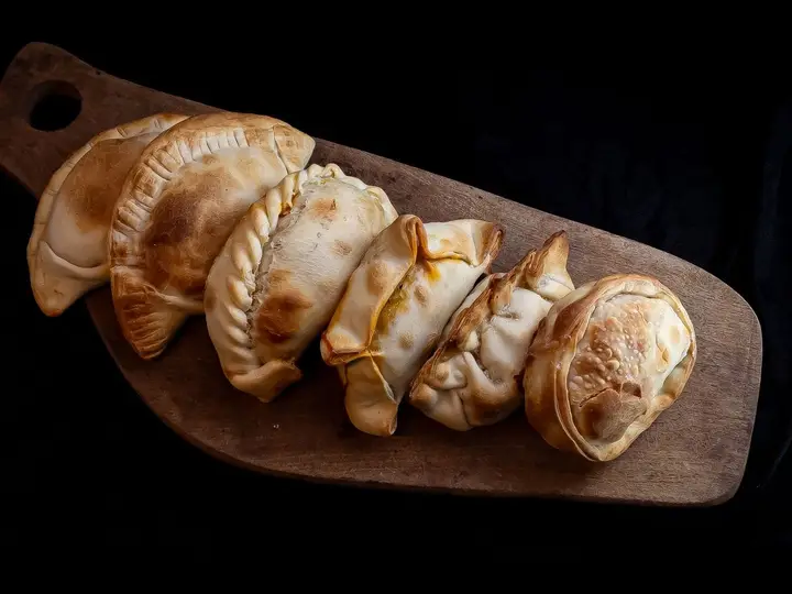 Empanadas Cordobesas de Carne Cortada a Cuchillo
