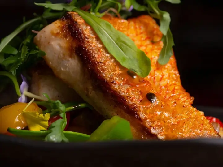 Salmón Rosado con Emulsión de Lima